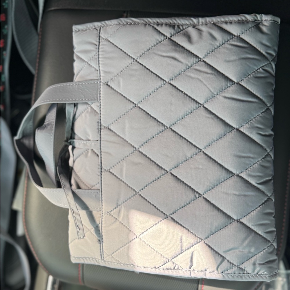 Vera Bradley Ultralight Hanging Travel Organizer in Frost Gray - Picture 9 of 13